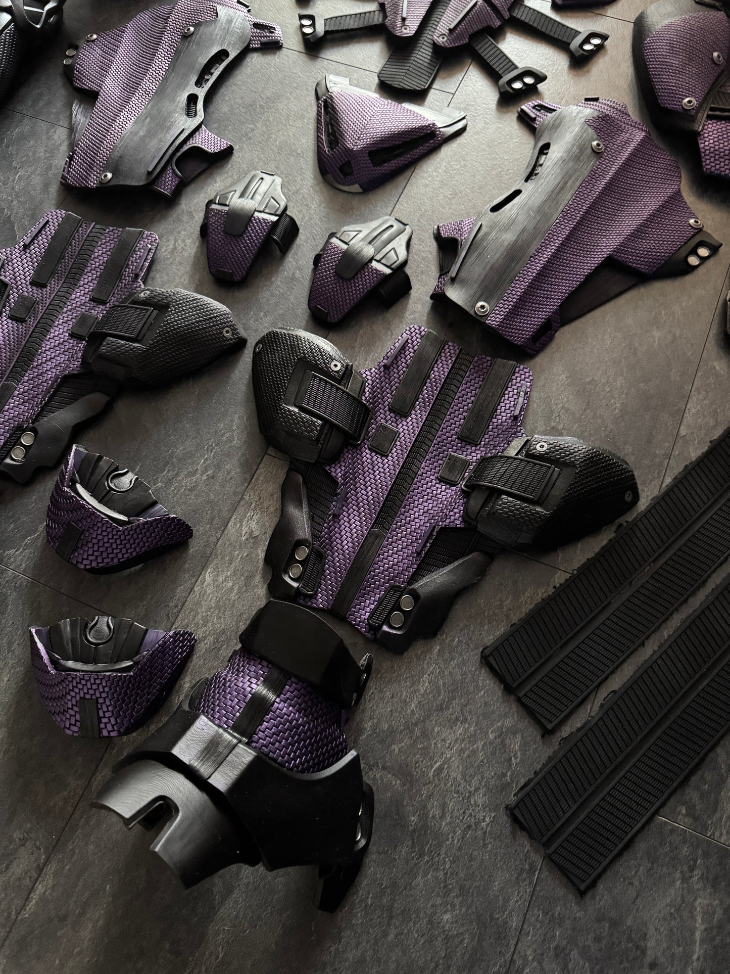 Generic Custom Colour ‘HeroV2’ Full Armour Set (27 piece)