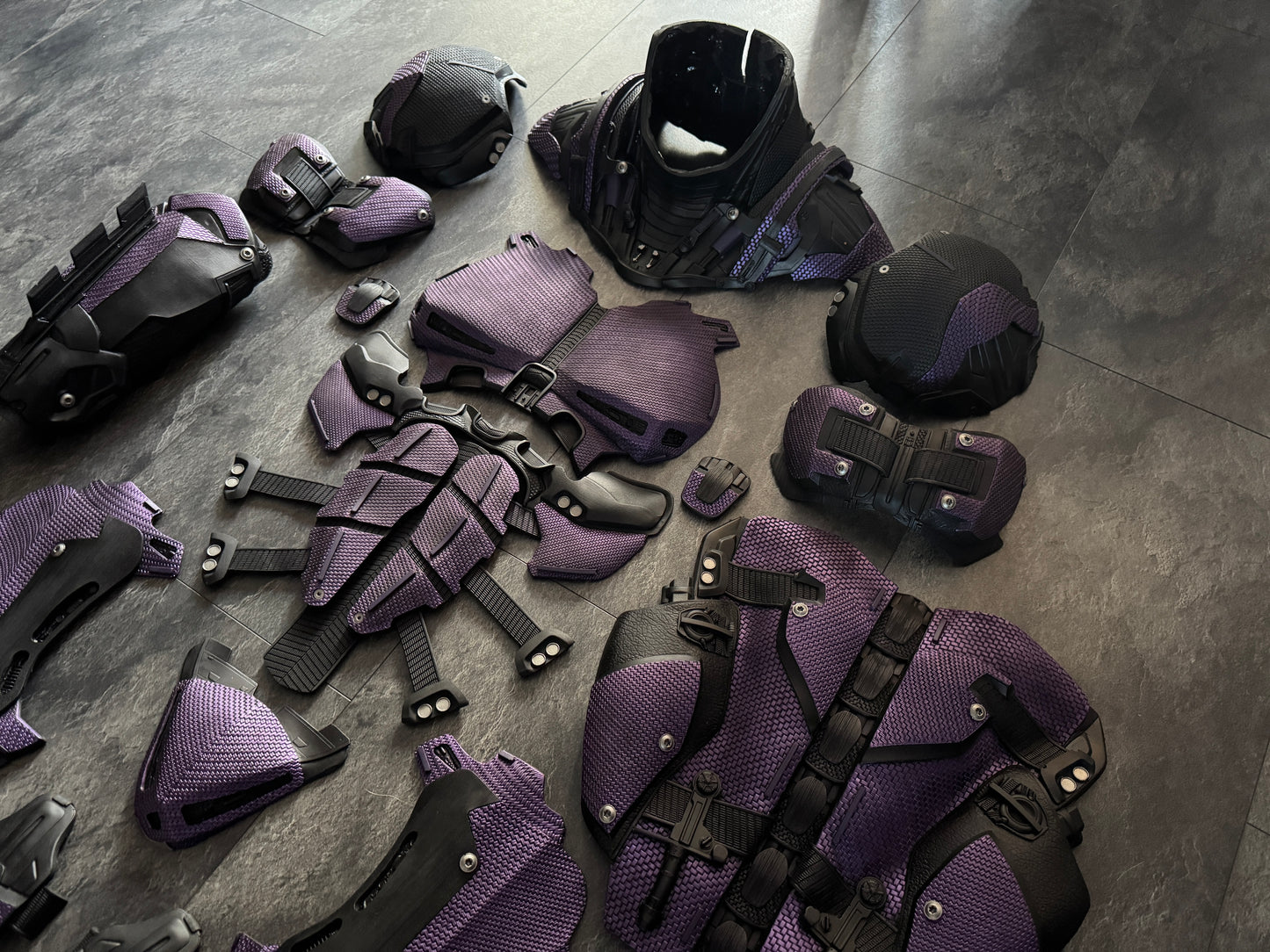Generic Custom Colour ‘HeroV2’ Full Armour Set (27 piece)