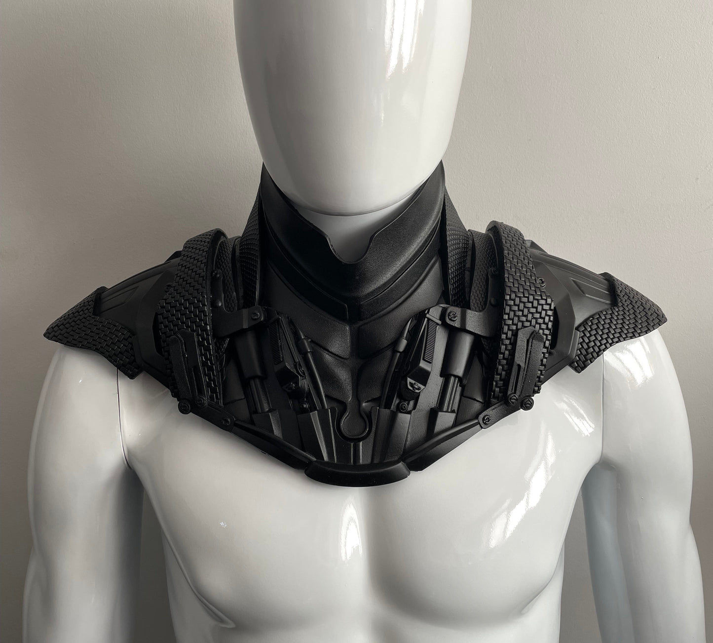 Generic ‘Panther/Hero’ Combo (Cowl/Neck/Shoulders/Biceps/Chest/Abs/Gauntlets) Set