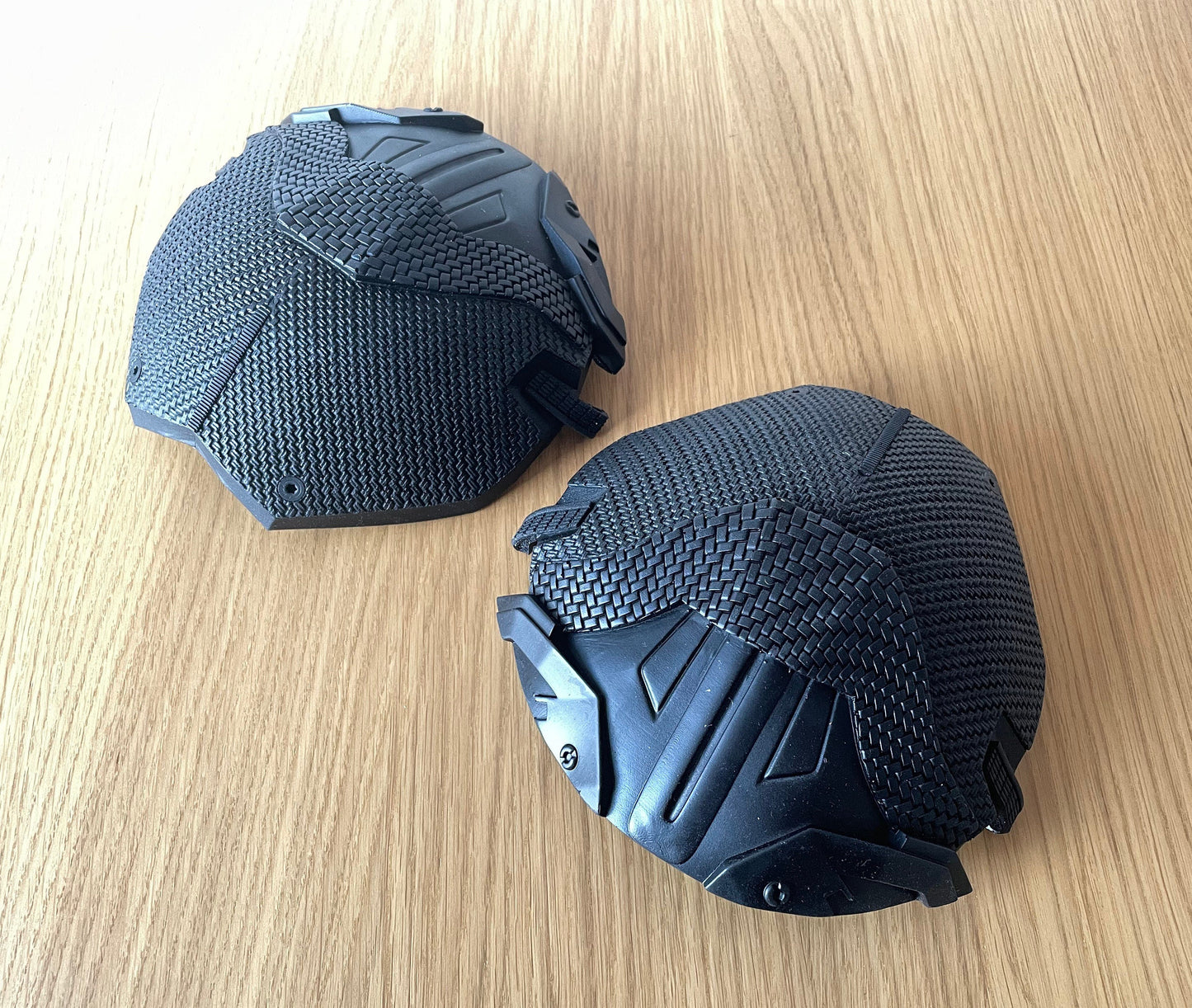 Generic Small ‘Hero V2’ Shoulders x2